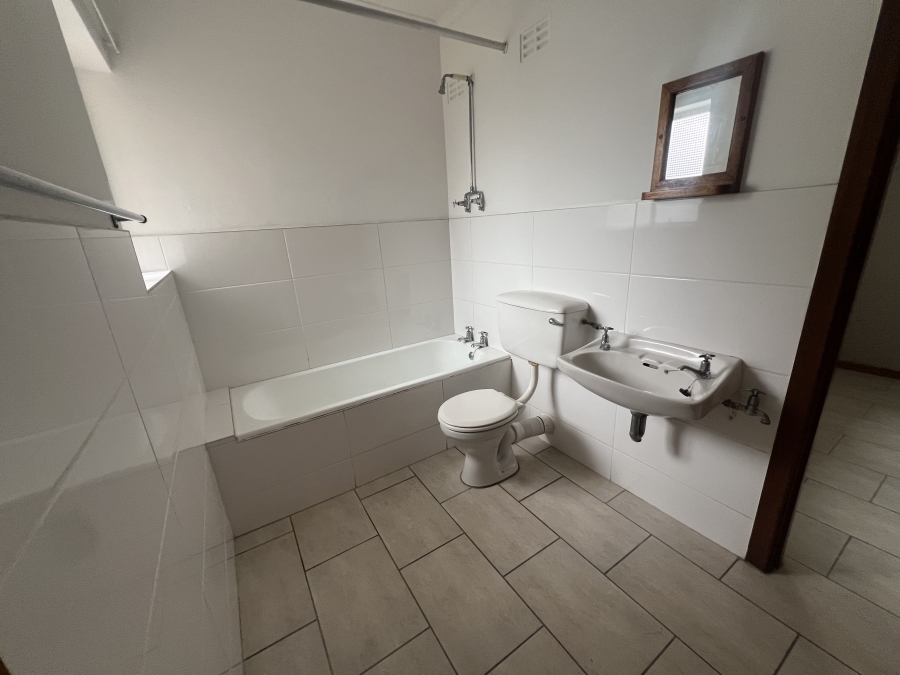 2 Bedroom Property for Sale in Bonza Bay Eastern Cape